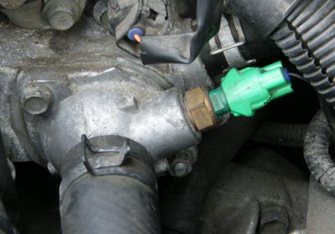 Sirion Yrv Engine coolant sensor K3 VE Models Daihatsu Sirion Yrv Engine coolant sensor K3 VE Models Daihatsu